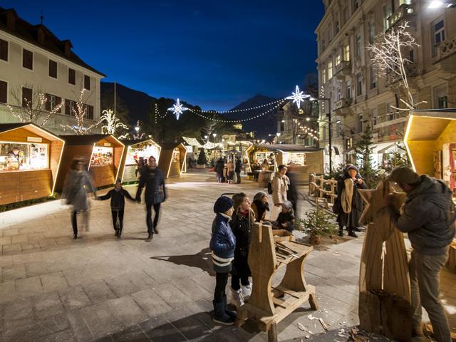 winter-weihnachtsmarkt-staende-tg-naturns-idm-alex-filz