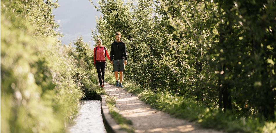 Wandern am Marlinger Waalweg