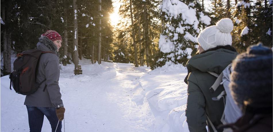 Snowshoe-hiking in Marlengo