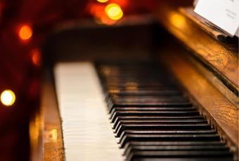 Piano Farewell on New Year´s Eve