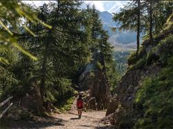 Pleasant alpine walk to Hirzerhütte Cabin