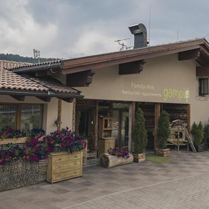 Hütten om te eten en drinken in Lana en omgeving